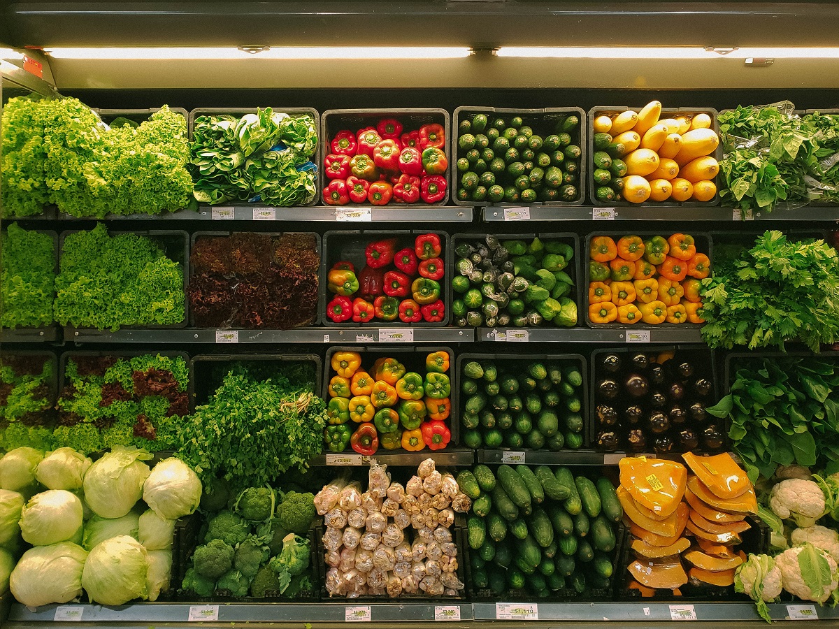 Fresh vegetables in vegetable aisle in supermarket (best high fibre foods for constipation) Image: Unsplash 