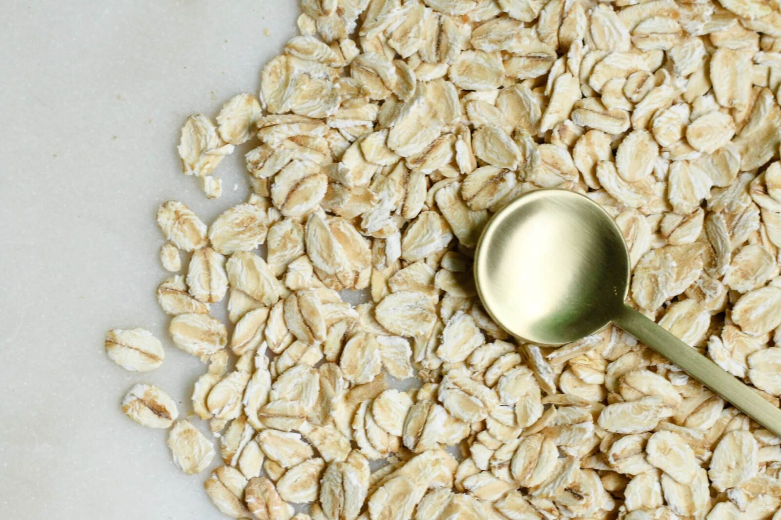 One of the best high fibre foods for constipation is oatmeal. Image: Unsplash