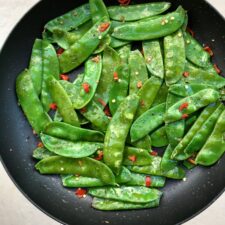 Sautéed Chilli Snow Peas