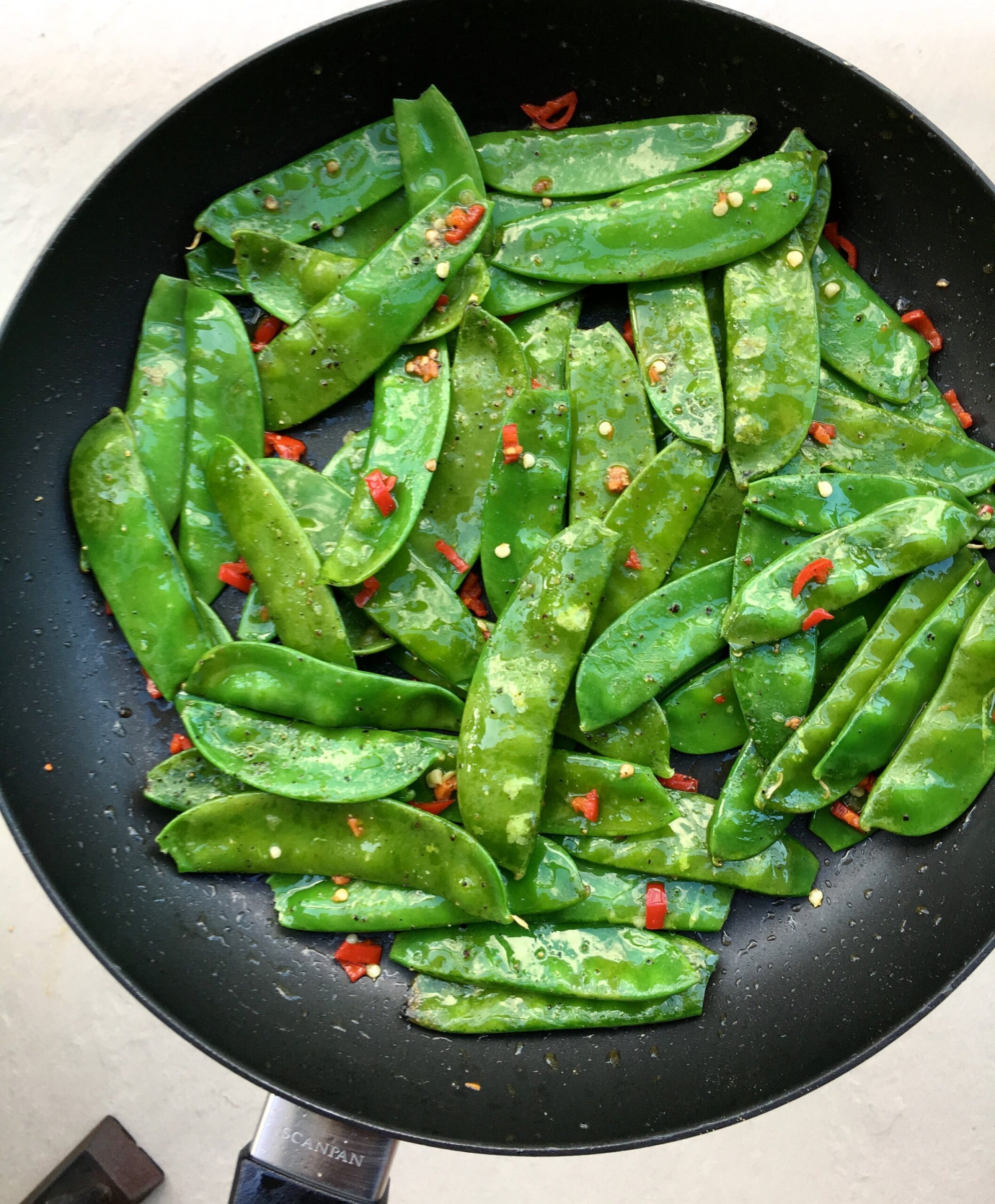 Sautéed Chilli Snow Peas