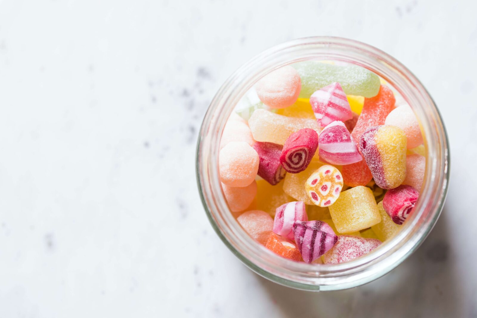 Sugar cravings after lunch or dinner? You are not alone. Image: Unsplash