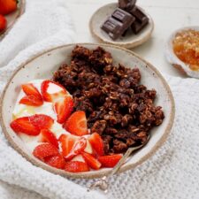 Chocolate & Strawberry Scrambled Oats